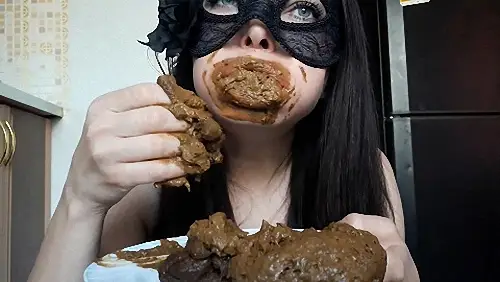 ScatLina – Eat shit and fuck myself 2018