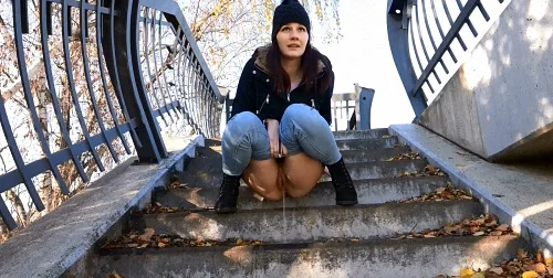 Lovewetting Elena Vega Pissing scene 2018