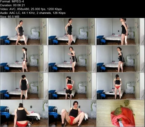 She Scat In Their Favorite Red Panties