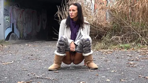 Got2Pee Slow Streams Eveline Neill 2019