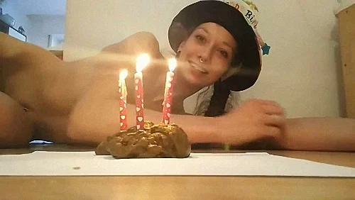 KV-GIRL – I shit a birthday cake