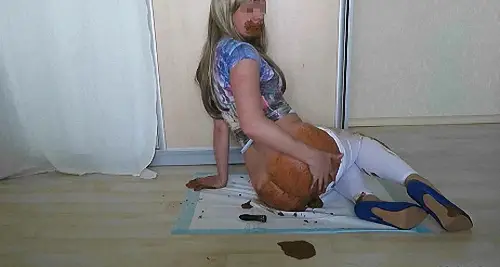 Lindas Ass – Sexy panty poop and ATM