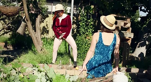 Panda and Rosie – Garden