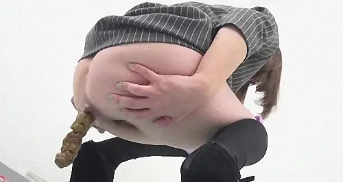 Sexy girls closeup erotic pooping