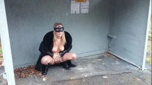 Shiting at the public bus stop