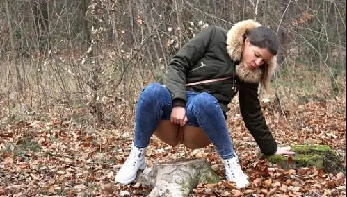 Stumped peeing her pants
