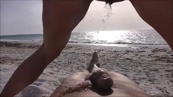 PussyPia Outdoor den Schwanz angepisst und dann abgefickt 2019