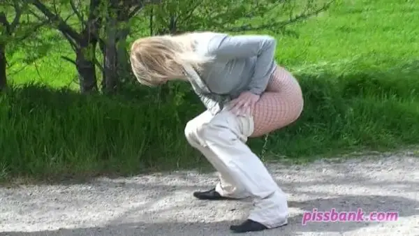 Publicpeeing – Pissing And Blow Job In The Vineyards pissing in public, …