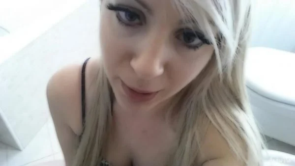 Jessica Smith – Toilet slaves the goddess you pee