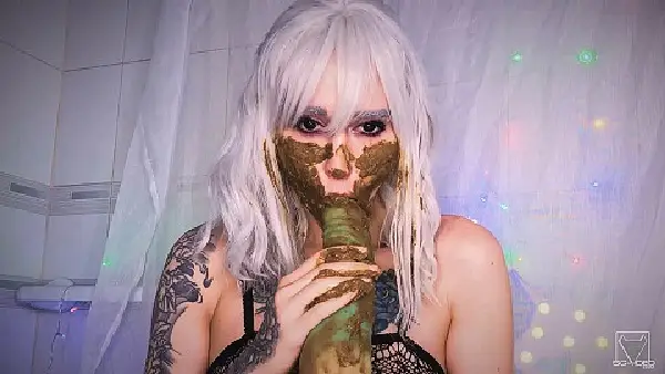 Mega Shit And Erotic Mastrubation By Scat Star Betty