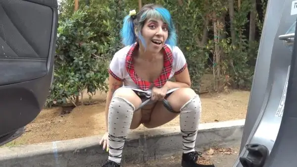 Lum – Snapchat Cosplay Pee Compilation