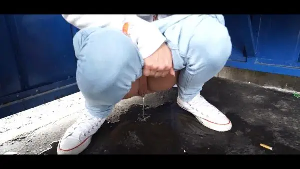 Drunk girl pissing public pissing in public, HD 2019