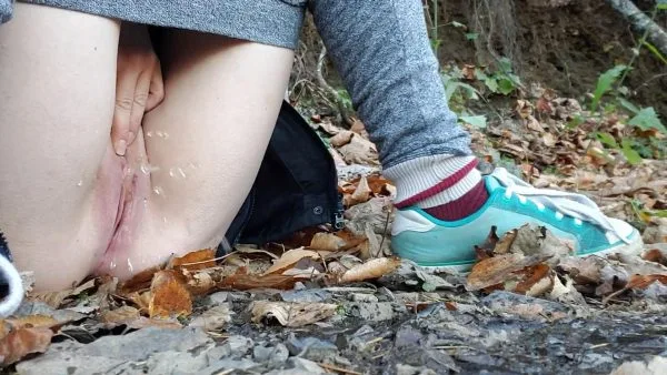 Nerdy Faery – Smoking and Pee Fetish