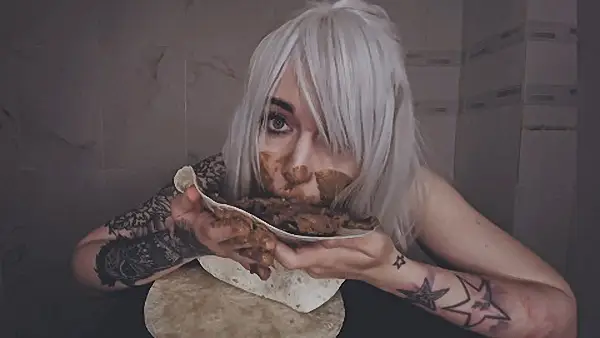DirtyBetty – She wants to FEED me her SHITTY