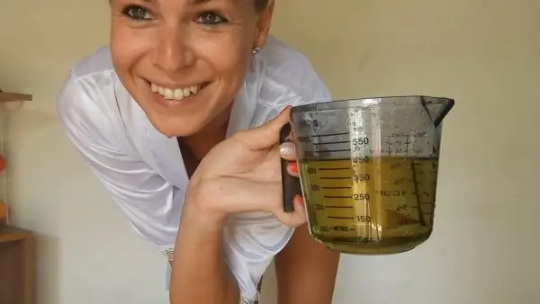 Miss Anja – cant Hold my Pee Desperation