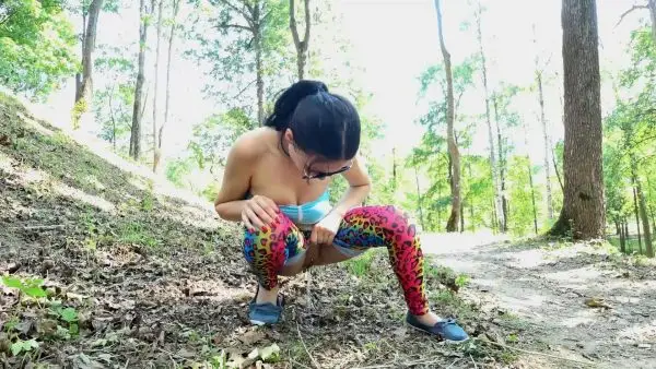 Pee outdoor Leggins Tease