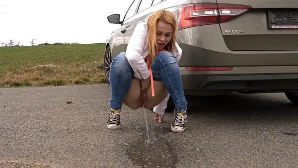Rebecca Black – Outdoor tennis pissing in public, HD 2020
