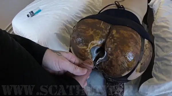 Scathunter – Dirty Fuck Couple