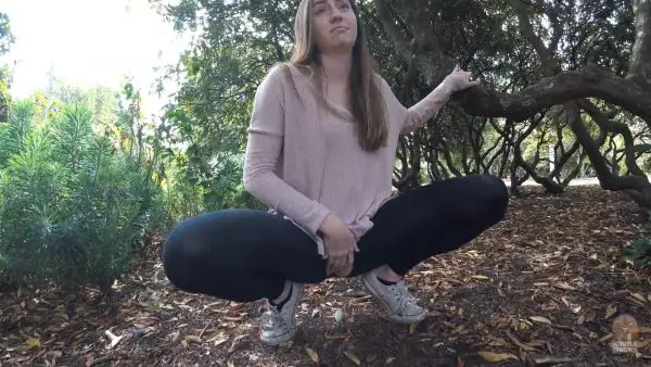 TheCoupleThatShows – Public Piss in the Garden