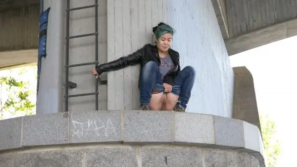 Akasha – Pee scene pissing in public, HD 2020