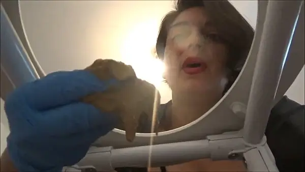 Mistress Roberta – Full plate potty pov