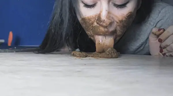 SweetBettyParlour – Eat my Scat from my Mouth