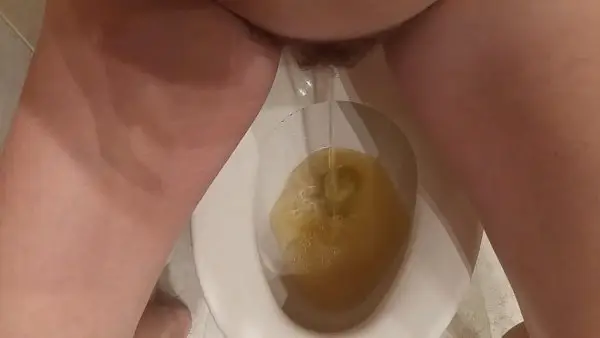 Candiecane – Sybaris hotel toilet pee and bidet wash