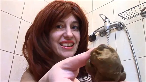 PrincessMonica – Slave eat my shit