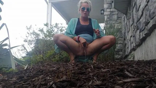 Public Piss Bushes Hot Blonde