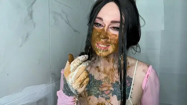 SweetBettyParlour – Hot Creepy Scat Girl Milky Puking