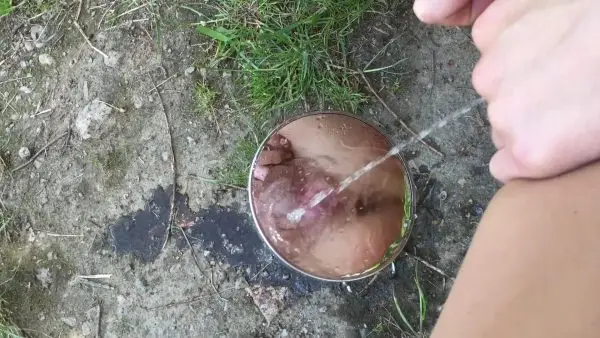 Claudia Macc – Double Pissing