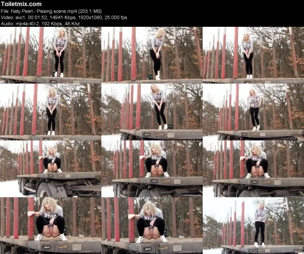 Naty Pearl – Pissing scene
