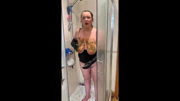 UkKinkykatiescat – Huge poo and hair conditioning
