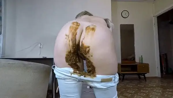 janet – Shit and Smearing in my Jeans