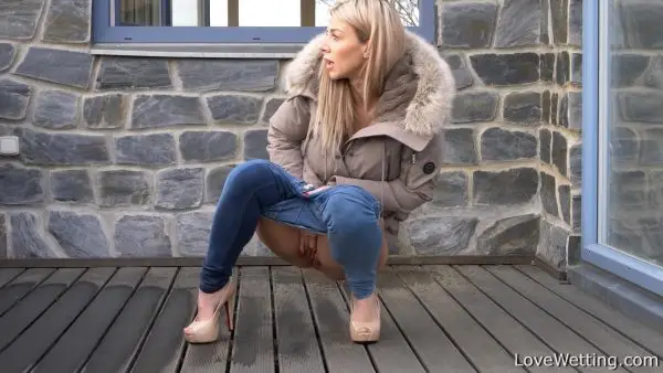 Nathaly – Locked