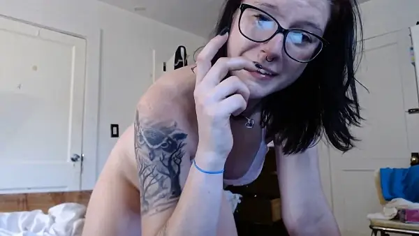 missellie8 – Poop Sniffing and Tasting