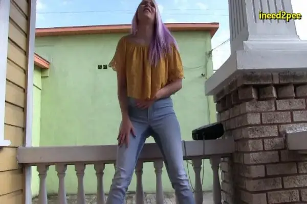 Olivia Lockedout