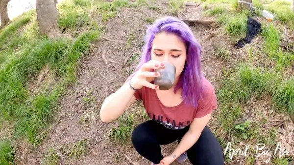AprilBigAss – Drinking Pee Public Street