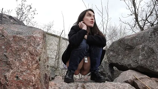 Lara On The Lookout