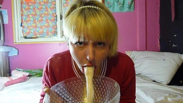 Girl eat and puke