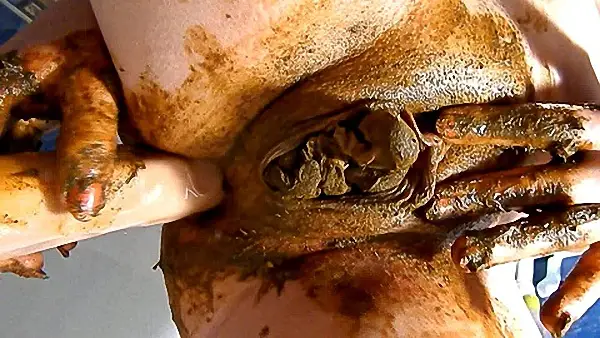 Dirty Barbara – Dirty Pantyhose in Pussy and Fuck Ass