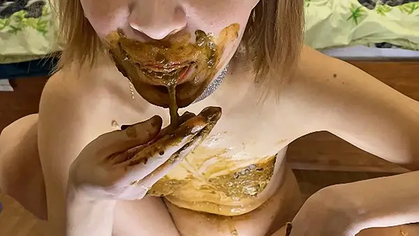 p00girl – Pooping blowjob with shit and smearing myself