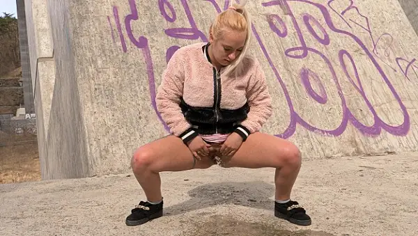 Bonus with Jessica Diamond 2