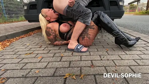 Devil Sophie – smoking street bitch shit in the mouth
