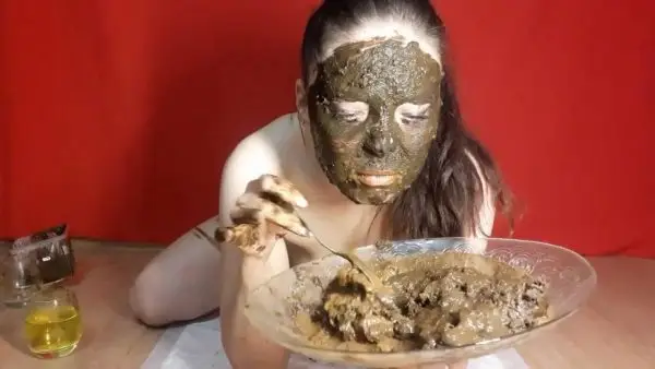 LinaScat 66 women scat videos, 2021