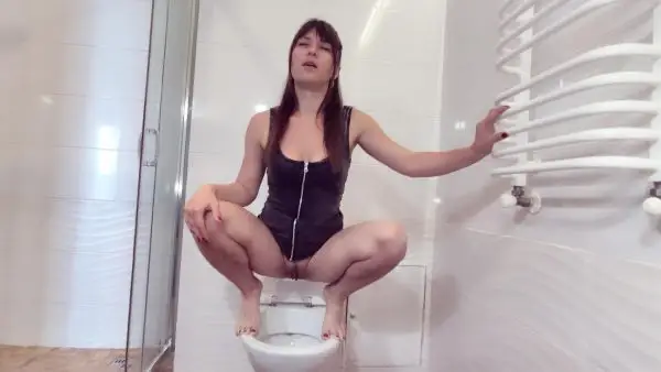 Alice Fairy – Once toilet please