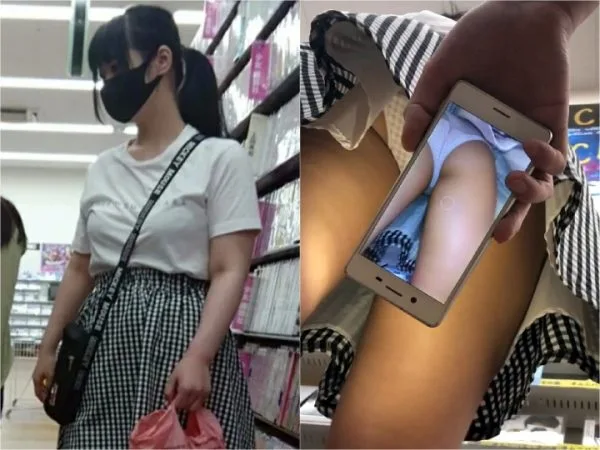 Japanese Voyeur Upskirt《超可愛い幼ママ2人♡》《公園で虫取り＆�…