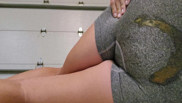 BetweenMyCheeks – Filling My Spandex