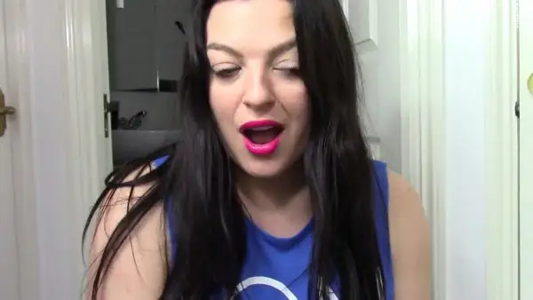 evamarie88 – Desperation fart poo leggings