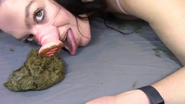 marie88 – Disgusting poo pig